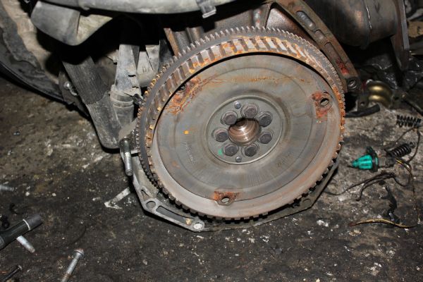 DACİA LOGAN VOLANT ORİJİNAL YEDEK PARÇA_B94